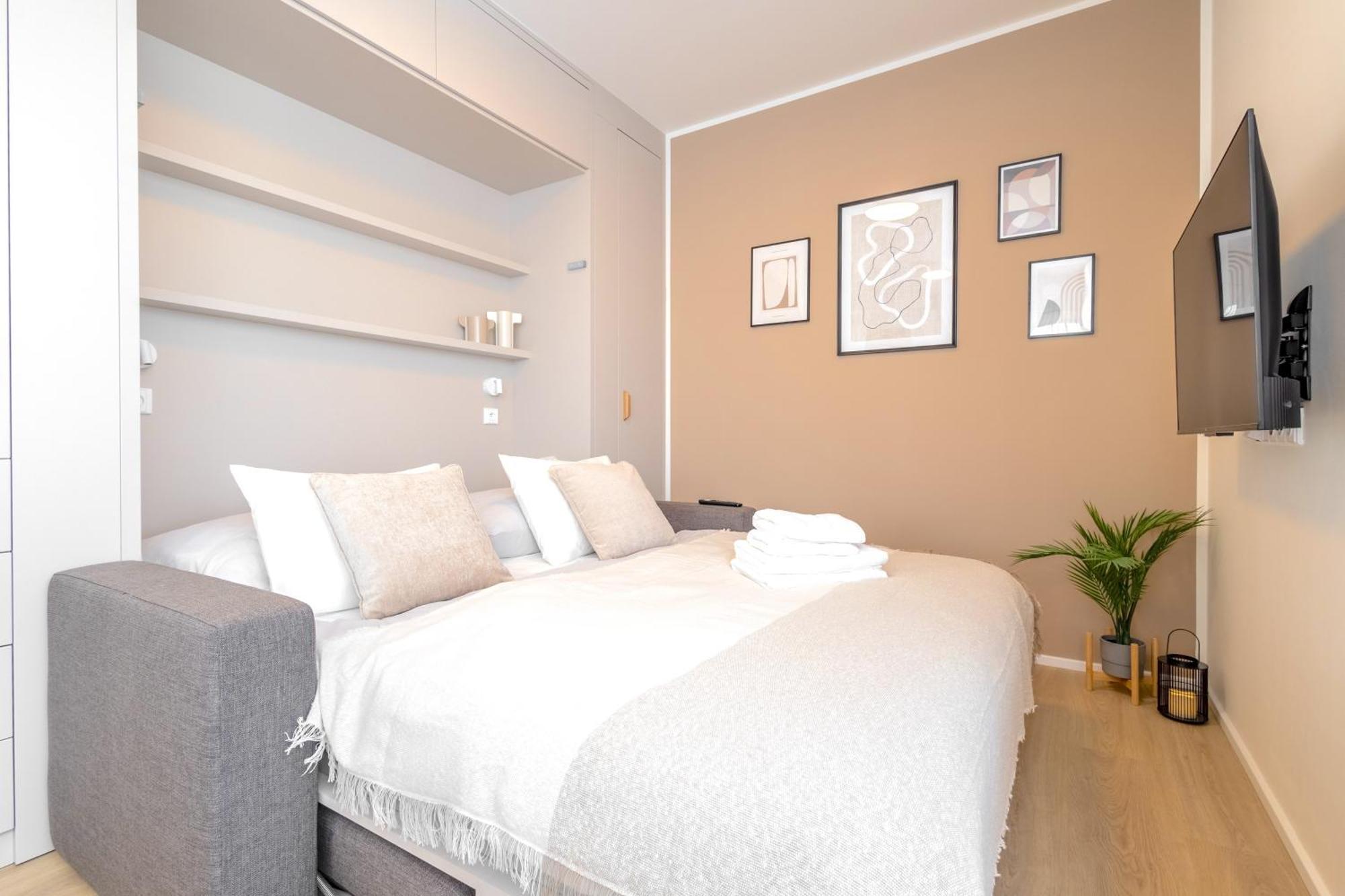 Bright 2Br - 4Th Floor, Balcony, Free Parking By Gravity Prague Διαμέρισμα Εξωτερικό φωτογραφία
