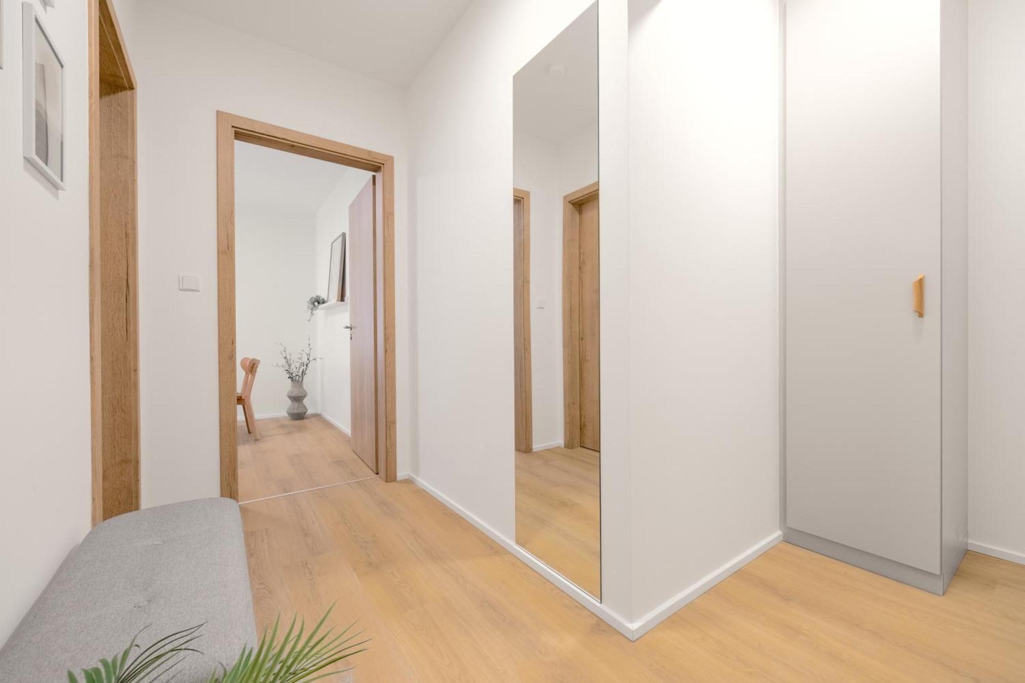 Bright 2Br - 4Th Floor, Balcony, Free Parking By Gravity Prague Διαμέρισμα Εξωτερικό φωτογραφία