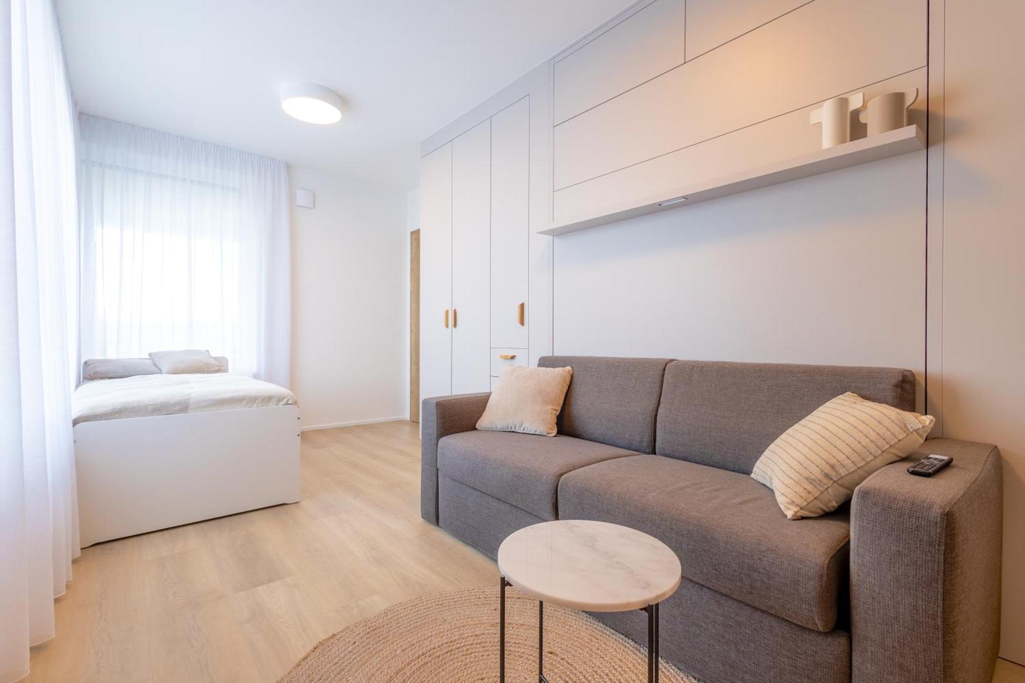 Bright 2Br - 4Th Floor, Balcony, Free Parking By Gravity Prague Διαμέρισμα Εξωτερικό φωτογραφία