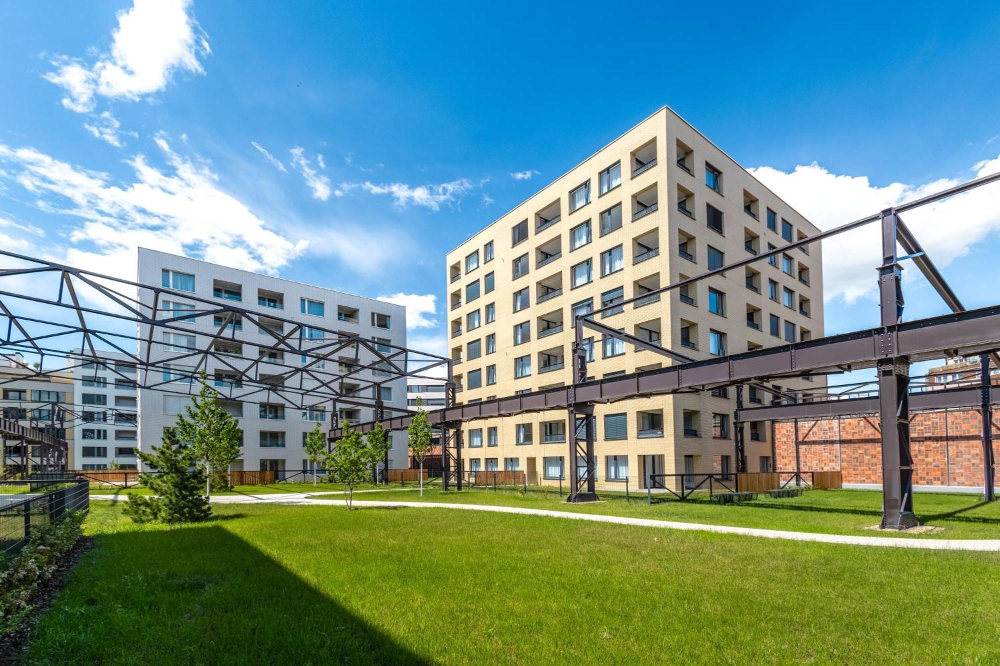 Bright 2Br - 4Th Floor, Balcony, Free Parking By Gravity Prague Διαμέρισμα Εξωτερικό φωτογραφία