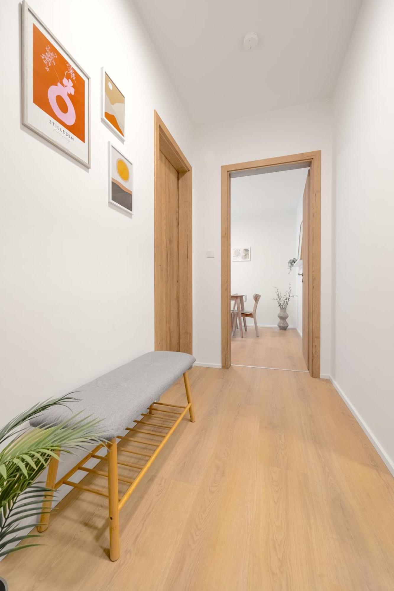 Bright 2Br - 4Th Floor, Balcony, Free Parking By Gravity Prague Διαμέρισμα Εξωτερικό φωτογραφία