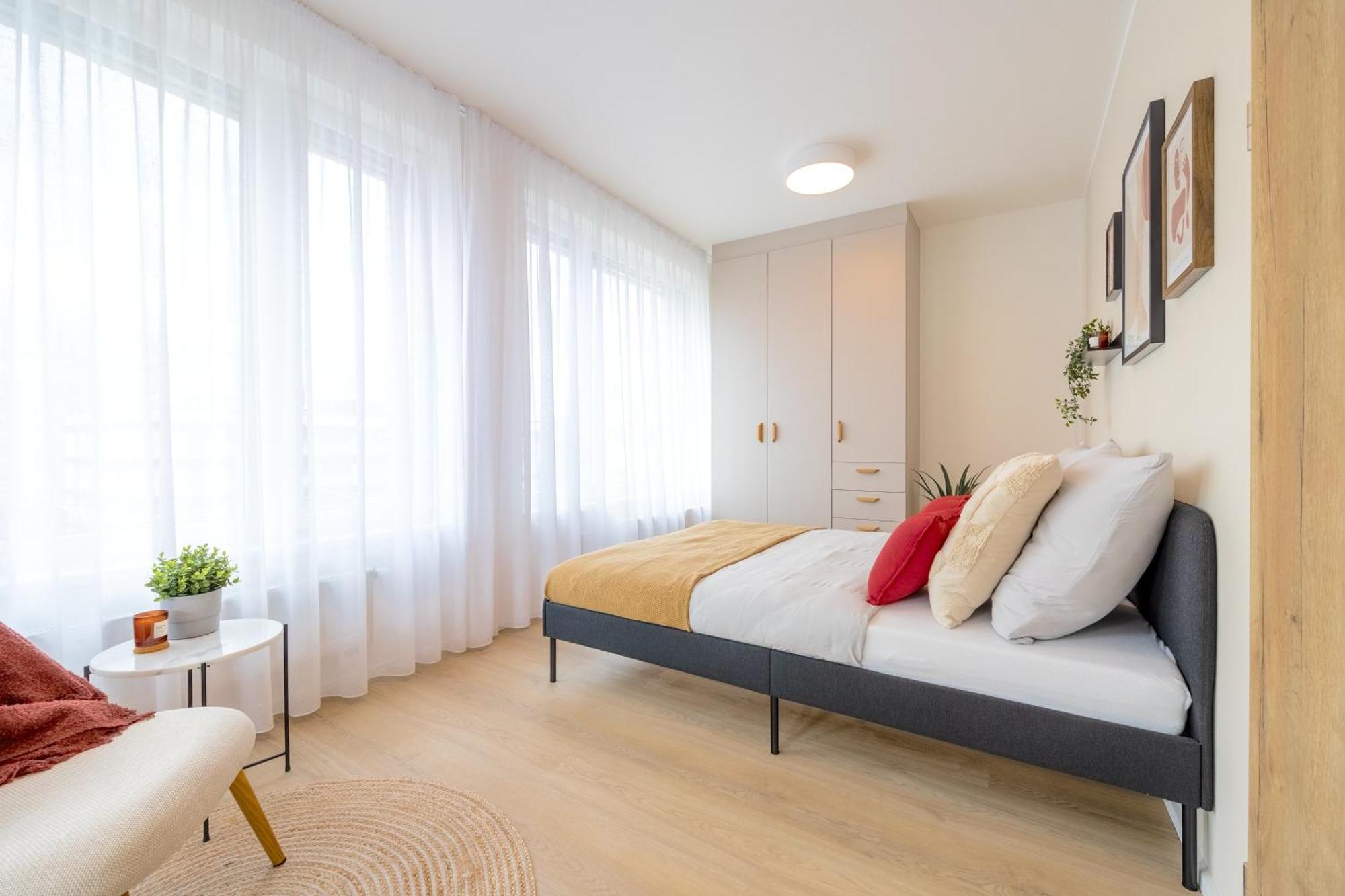 Bright 2Br - 4Th Floor, Balcony, Free Parking By Gravity Prague Διαμέρισμα Εξωτερικό φωτογραφία
