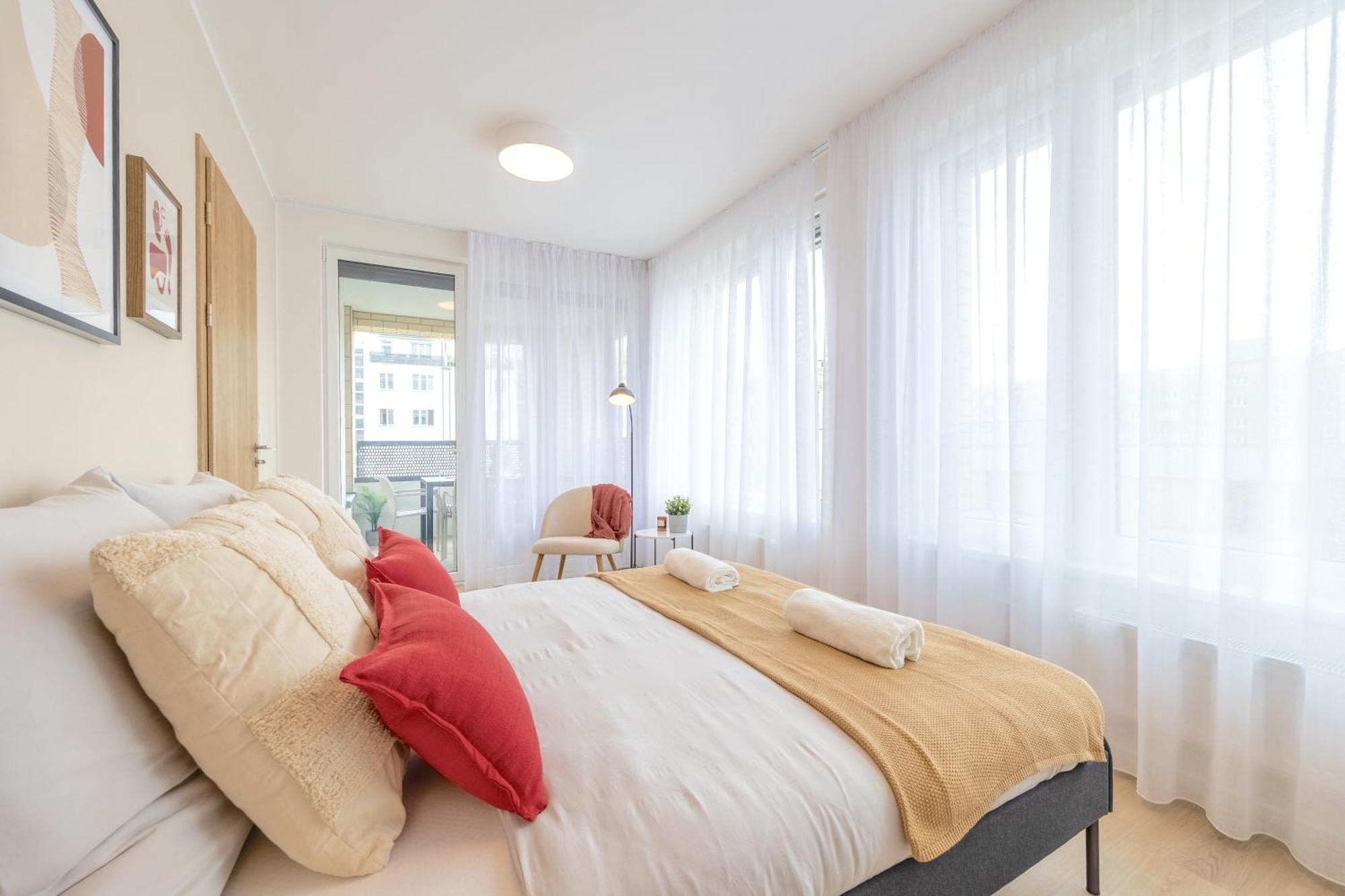 Bright 2Br - 4Th Floor, Balcony, Free Parking By Gravity Prague Διαμέρισμα Εξωτερικό φωτογραφία